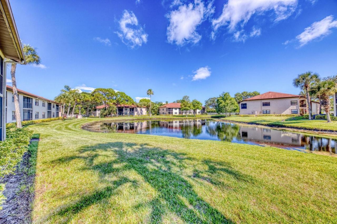 Shorewalk Full Condo Lake View Near To Beach Img แบรเดนตัน ภายนอก รูปภาพ